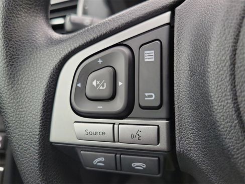 Used 2018 Subaru Forester 2.5i Premium w/ All-Weather Package image 22