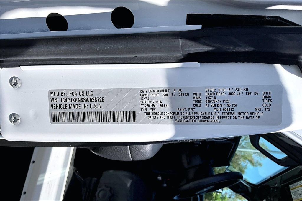 Certified 2025 Jeep Wrangler Sport AWD/4WD image 30
