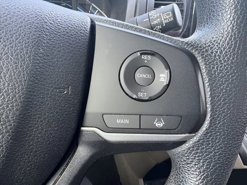 Used 2018 Honda Odyssey EX image 16