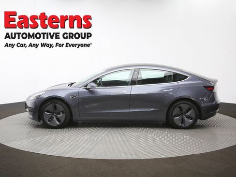 Used 2019 Tesla Model 3 Standard Range image 58
