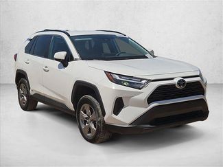 Used 2025 Toyota RAV4 XLE AWD/4WD video 3