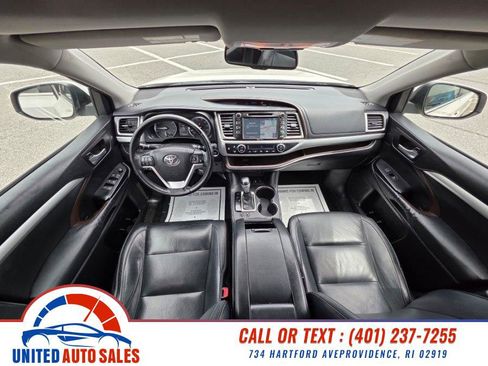 Used 2015 Toyota Highlander XLE AWD/4WD image 15