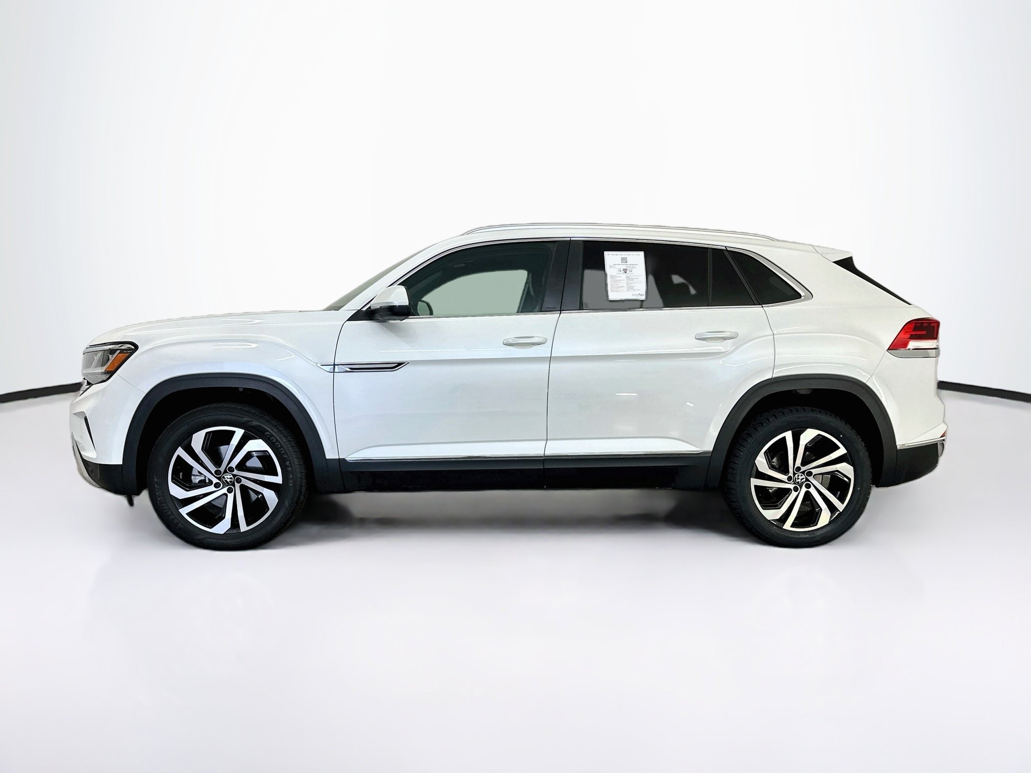 Used 2023 Volkswagen Atlas Cross Sport SEL AWD/4WD image 4