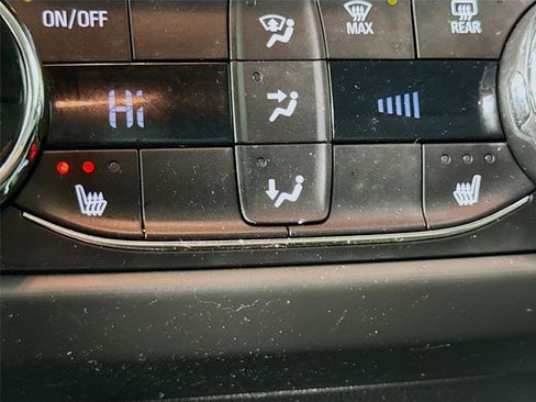 Used 2023 Chevrolet TrailBlazer LT w/ Convenience Package image 19