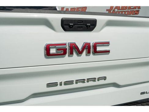 Used 2025 GMC Sierra 1500 SLT AWD/4WD image 47