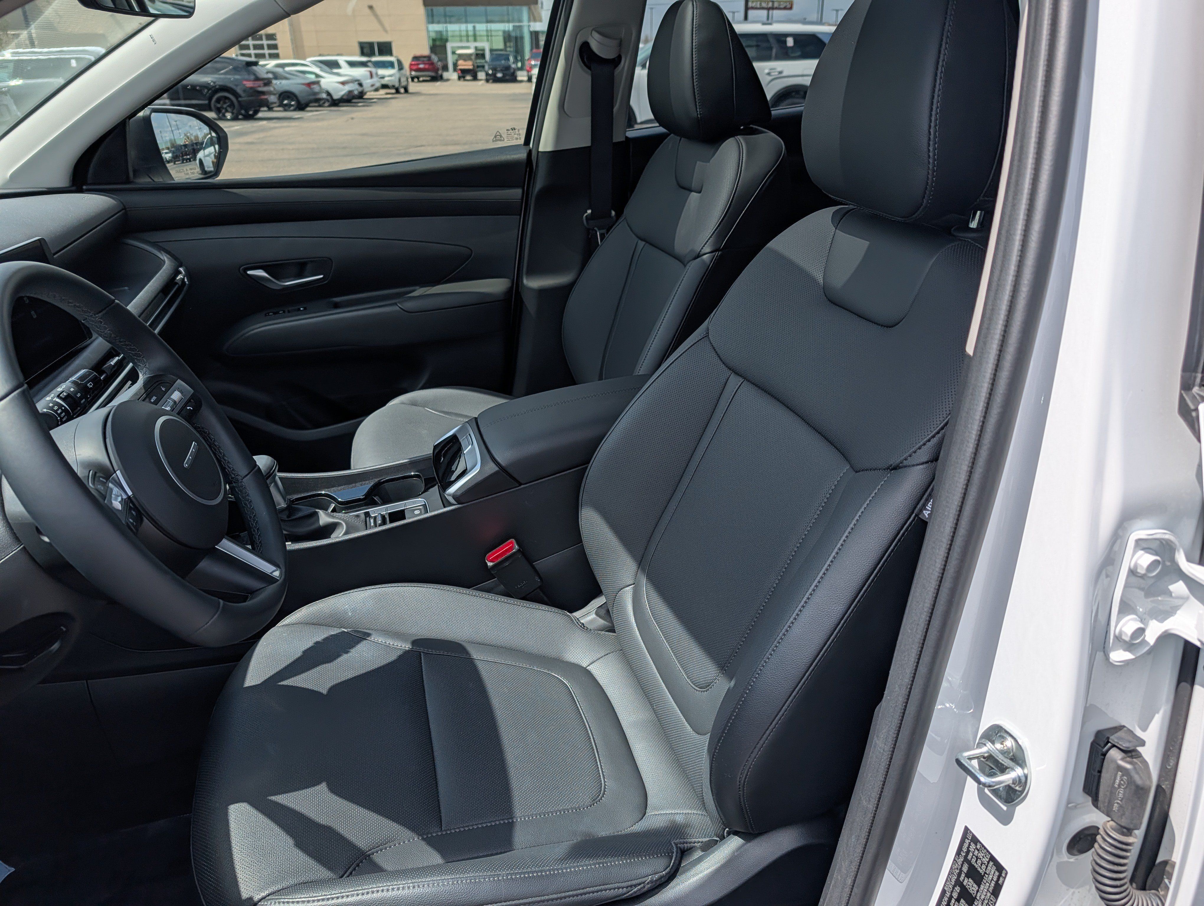 Certified 2025 Hyundai Tucson SEL AWD/4WD image 10