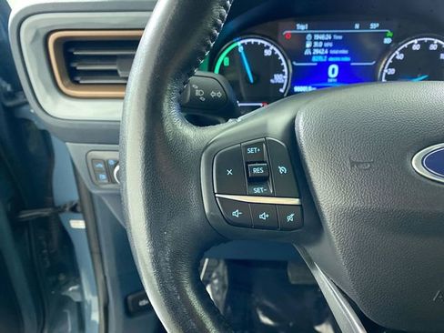 Used 2022 Ford Maverick Lariat image 11