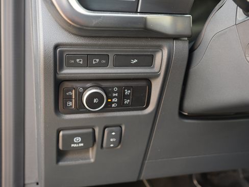 Used 2023 Ford F150 Lariat w/ Equipment Group 502A High AWD/4WD image 18