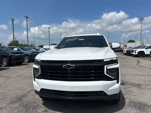 New 2026 Chevrolet Suburban RST w/ Comfort Package AWD/4WD image 8