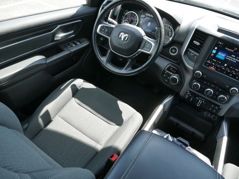 Used 2022 RAM 1500 Big Horn AWD/4WD image 9