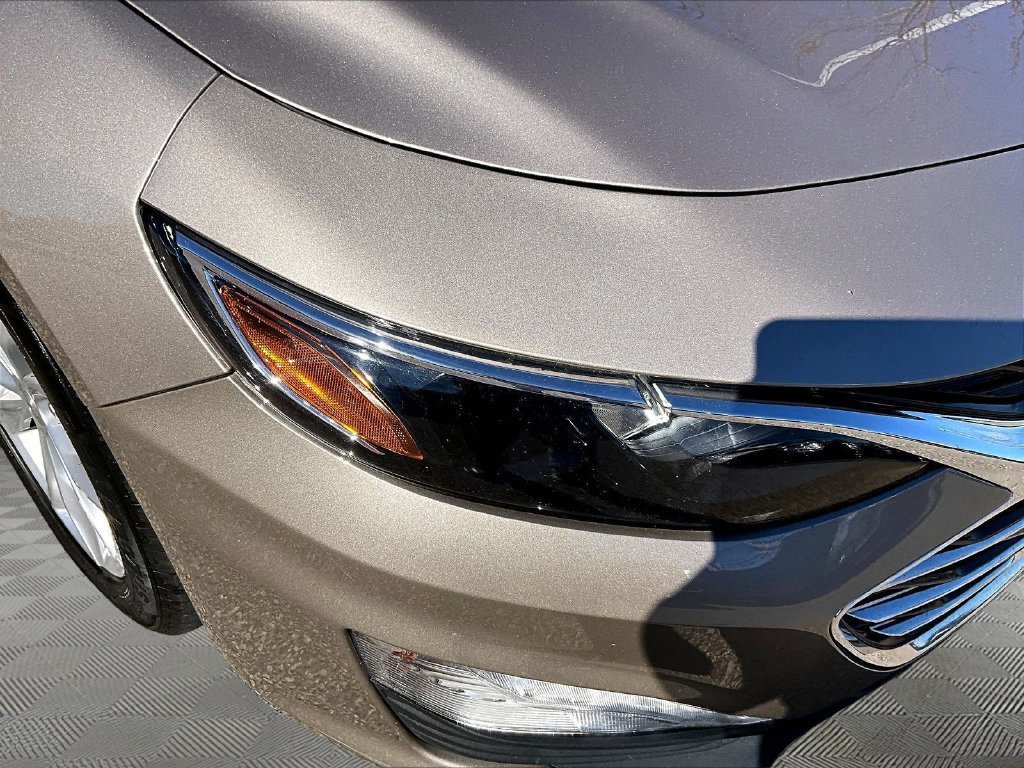 Used 2025 Chevrolet Malibu LT FWD image 31
