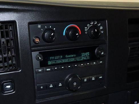 Used 2024 GMC Savana 2500 w/ Driver Convenience Package image 15