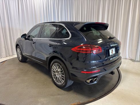 Used 2015 Porsche Cayenne S image 3