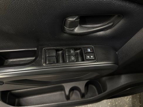 Used 2018 Nissan Titan S w/ S Utility Package image 10