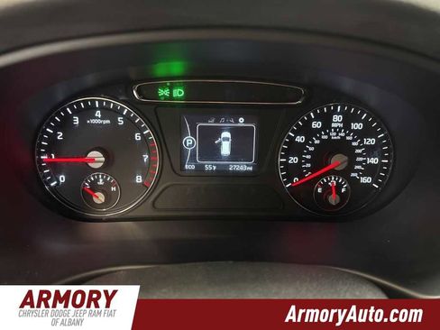 Used 2017 Kia Sorento LX w/ LX Convenience Package image 13