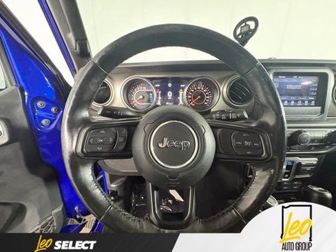 Used 2018 Jeep Wrangler Sport AWD/4WD image 12
