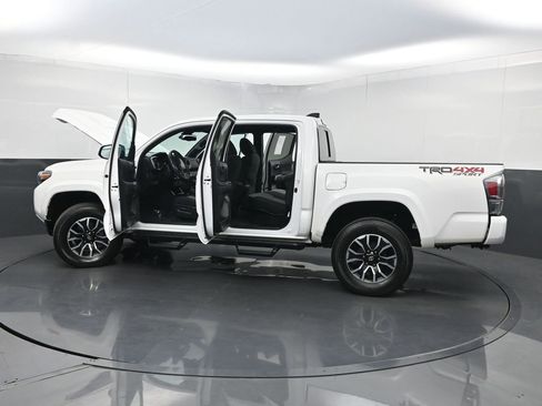 Used 2023 Toyota Tacoma TRD Sport w/ Technology Package AWD/4WD image 36