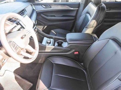 New 2025 Jeep Grand Cherokee L Limited image 20