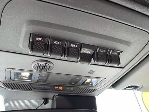 Used 2023 Ford Bronco Wildtrak AWD/4WD image 28