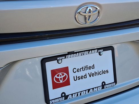 Certified 2023 Toyota Corolla SE image 30