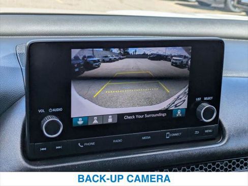 Certified 2025 Honda HR-V Sport image 18