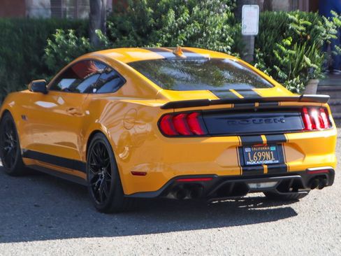 Used 2022 Ford Mustang GT Premium w/ GT Performance Package RWD image 6