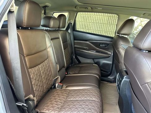 Used 2023 Nissan Murano Platinum w/ Cargo Package image 10