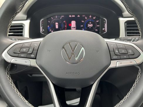 Certified 2023 Volkswagen Atlas SE w/ Panoramic Sunroof Package AWD/4WD image 20