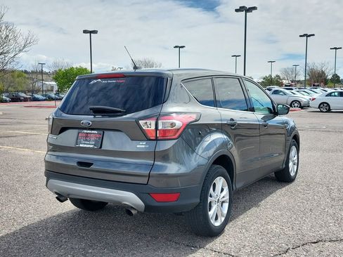 Used 2017 Ford Escape SE AWD/4WD image 3