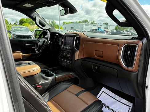 Used 2019 Chevrolet Silverado 1500 High Country w/ Safety Package II AWD/4WD image 35
