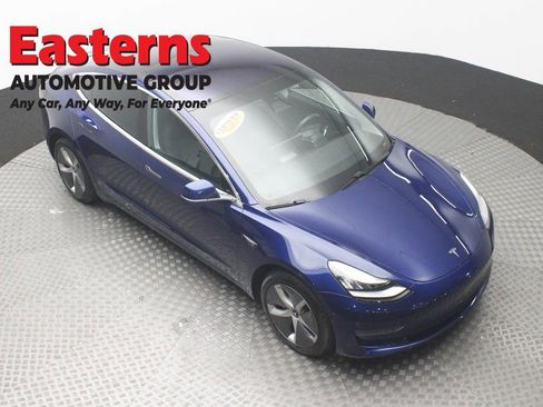 Used 2018 Tesla Model 3 Long Range RWD image 3