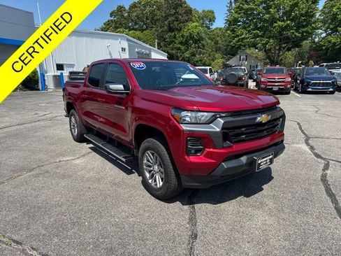 Used 2024 Chevrolet Colorado LT w/ LT Convenience Package II AWD/4WD image 1