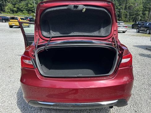 Used 2013 Chrysler 200 Touring FWD image 21