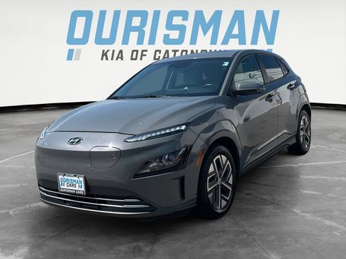 Used 2023 Hyundai Kona SEL FWD image 2