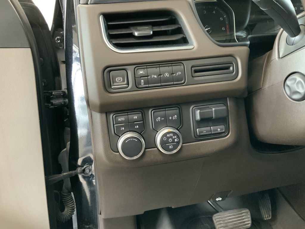 Used 2021 GMC Yukon SLT w/ SLT Luxury Plus Package AWD/4WD image 19