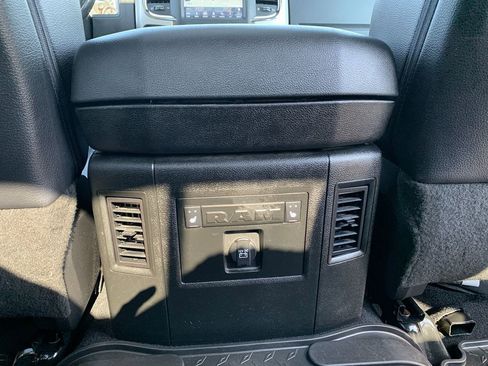 Used 2018 RAM 1500 Laramie w/ Convenience Group image 33