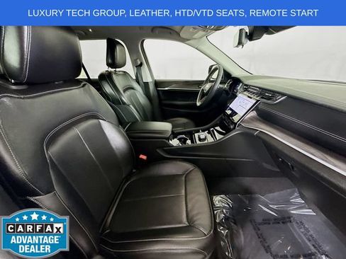 Used 2023 Jeep Grand Cherokee Limited w/ Luxury Tech Group II AWD/4WD image 26