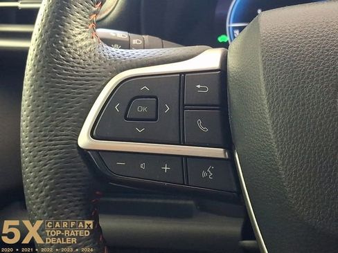 Certified 2025 Toyota Sienna XSE FWD image 28