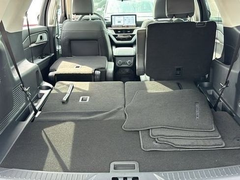 New 2026 Ford Explorer Active AWD/4WD image 32
