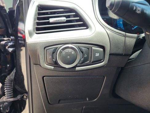Used 2024 Ford Edge SEL AWD/4WD image 19