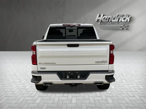 Used 2023 Chevrolet Silverado 1500 High Country w/ Technology Package AWD/4WD image 9