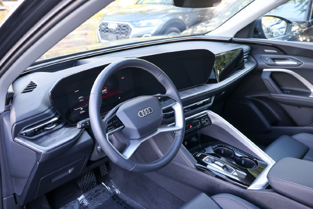 Certified 2025 Audi Q5 Premium Plus AWD/4WD image 30