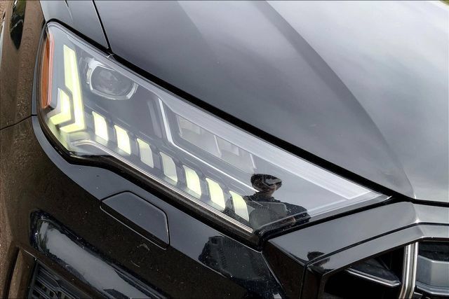 Used 2023 Audi SQ7 Premium Plus w/ Executive Package AWD/4WD image 28