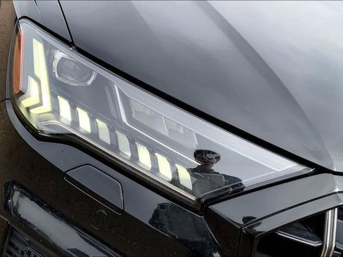 Used 2023 Audi SQ7 Premium Plus w/ Executive Package AWD/4WD image 28