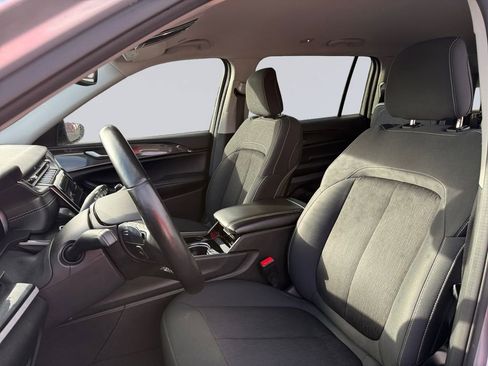 Certified 2022 Jeep Grand Cherokee L Laredo w/ Luxury Tech Group I image 11