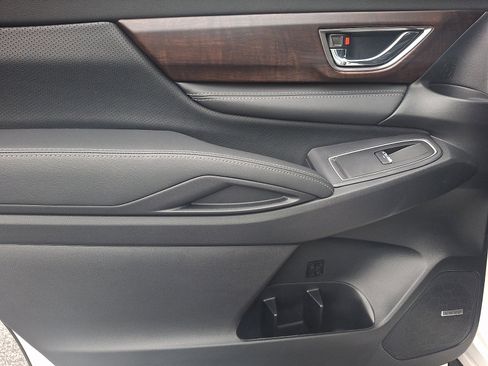 Certified 2025 Subaru Ascent Touring AWD/4WD image 12
