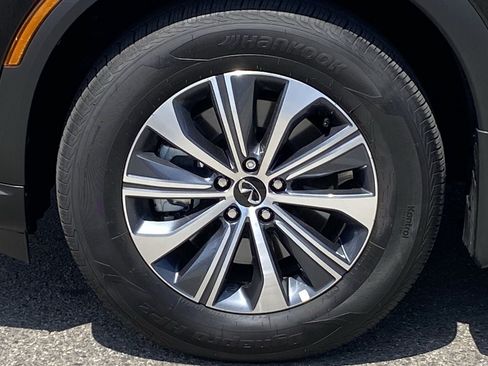 Certified 2026 INFINITI QX60 Pure w/ Cargo Package FWD image 8