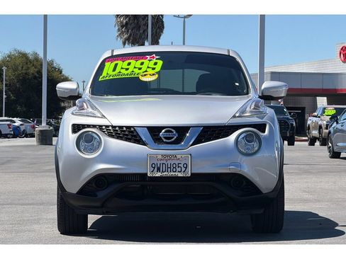 Used 2015 Nissan Juke S FWD image 9