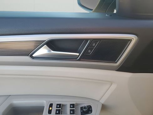 Used 2019 Volkswagen Atlas SEL image 27