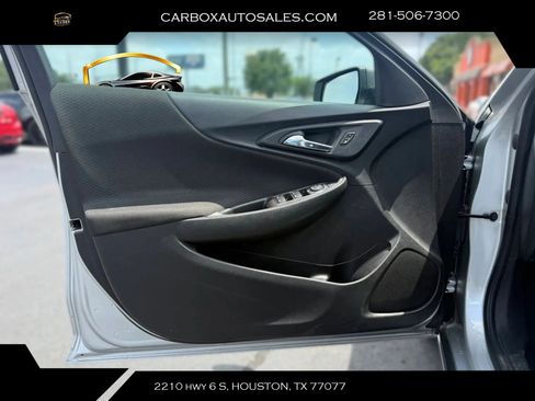 Used 2022 Chevrolet Malibu LS FWD image 18